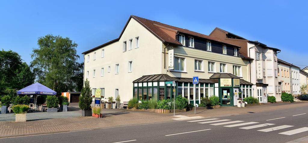 Hotel Maurer Saarwellingen Exterior foto